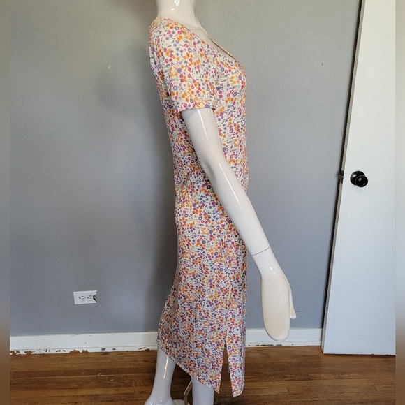 Noisy May Silky Short Sleeve Midi in Ditsy Floral, BNWT, Size L - Picture 3 of 8